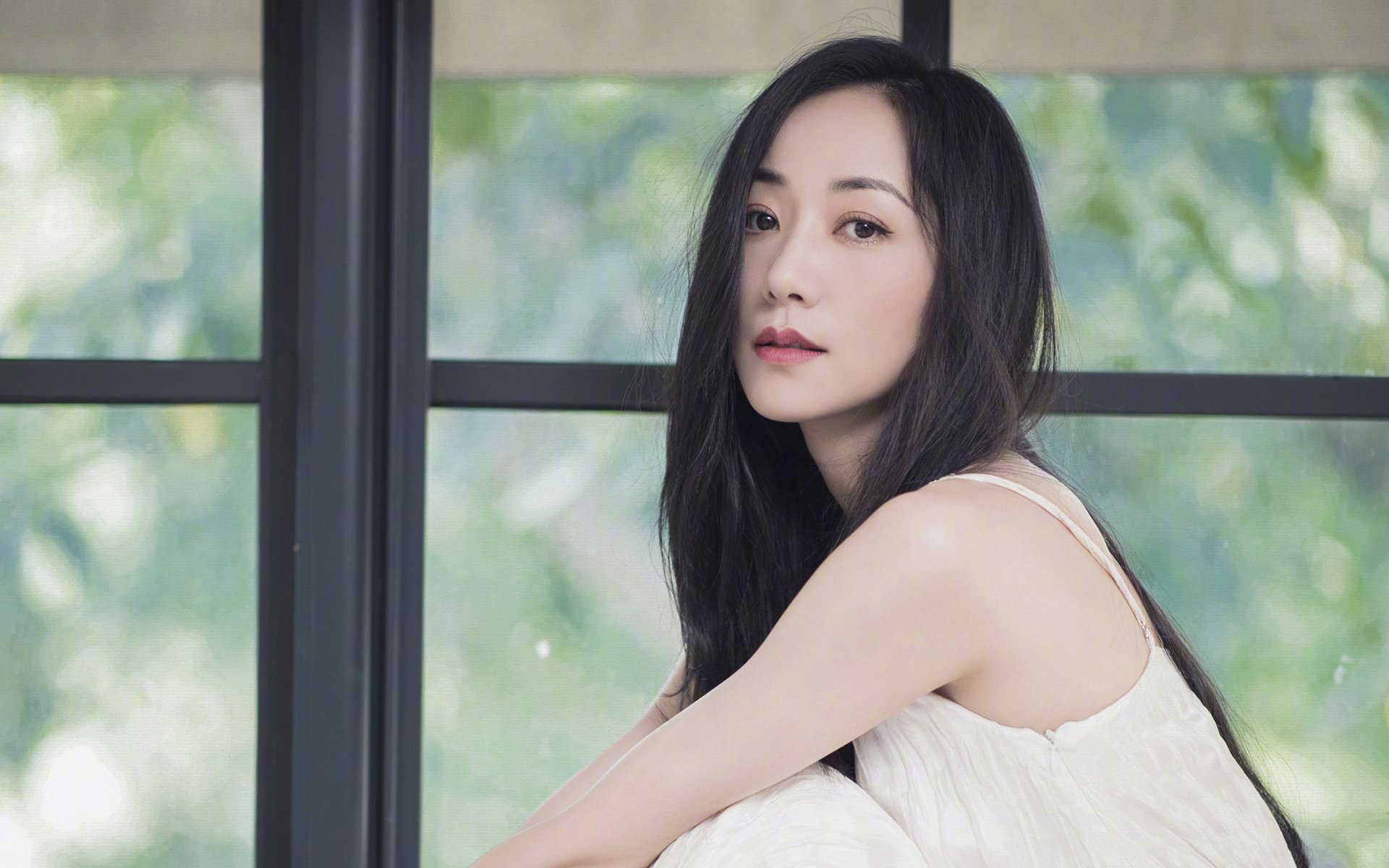 勇士发布球员幕后花絮展示备战日常，勇士入场