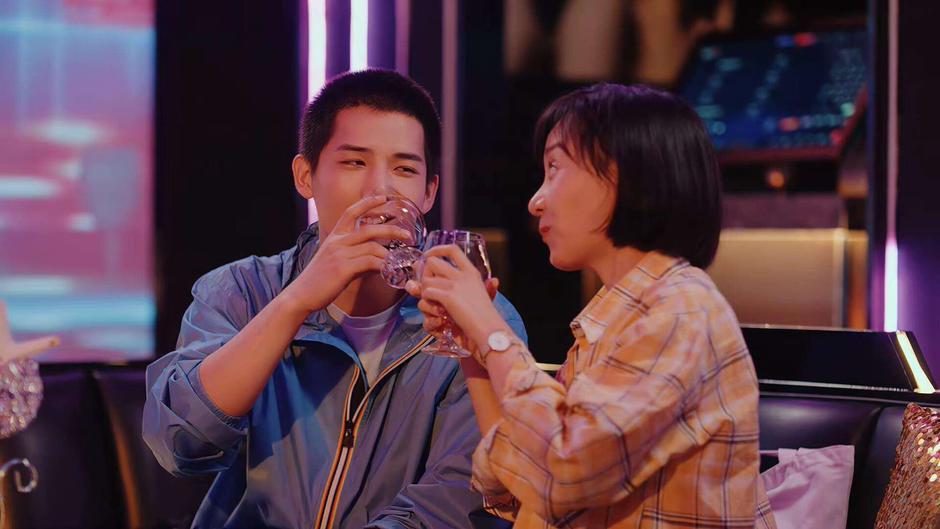 格鲁吉亚女篮在欧洲锦标赛中再夺荣誉，亮丽国际舞台，格鲁吉亚篮球赛