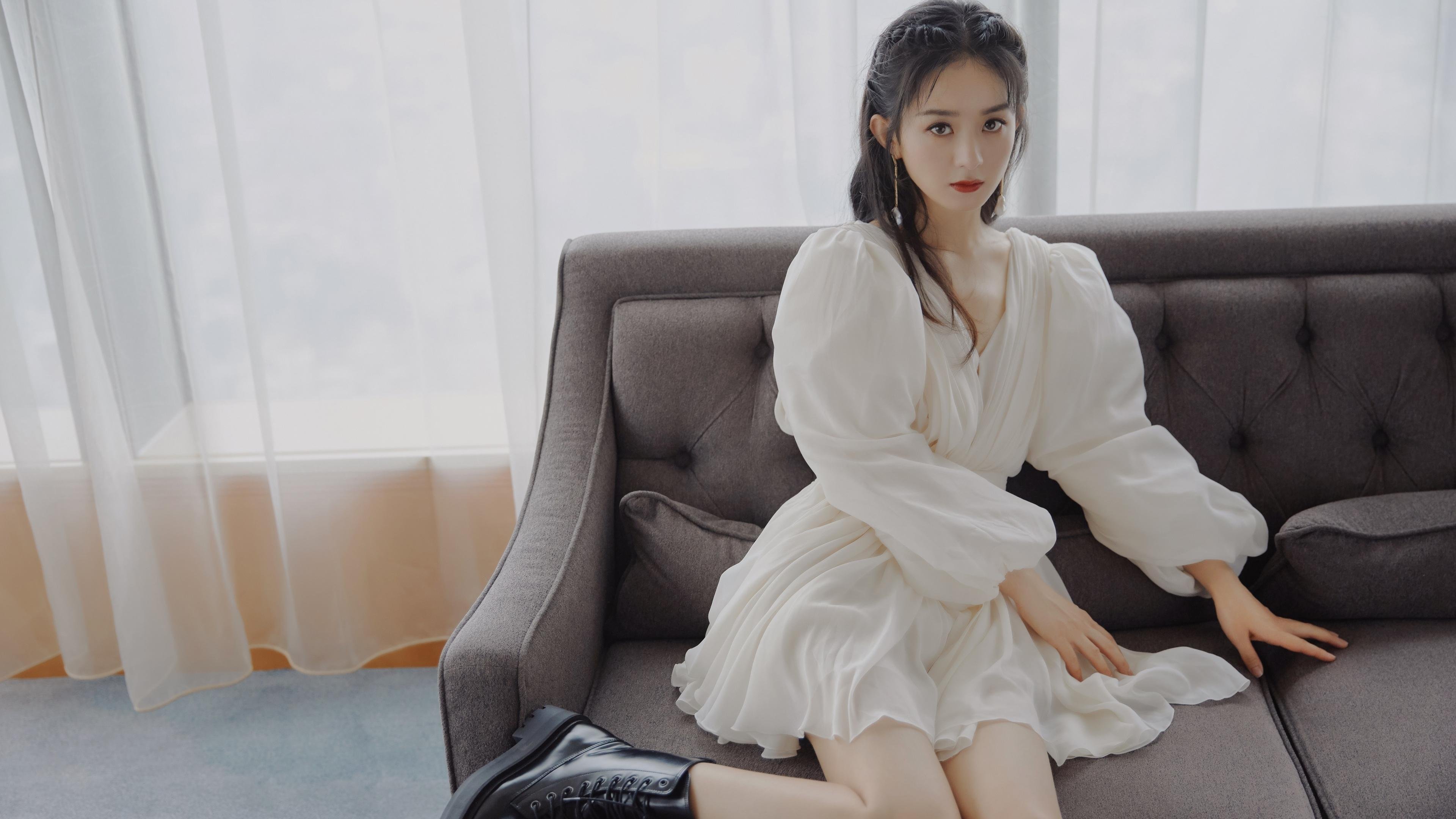 爱游戏中国官方网站平台-霍特·巴雷特：凭借精准的踢球和远射威胁，成为全黑队的杀手锏